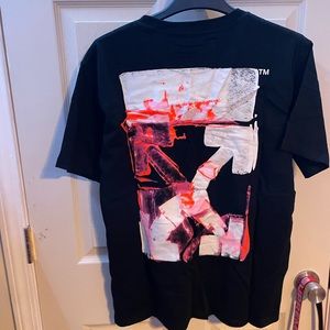Off white t shirt